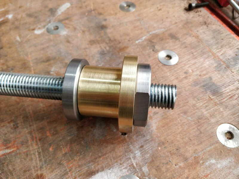 vice_bearing_parts_on_threaded_rod_800.jpg