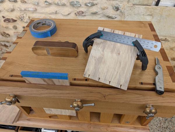 2025-09-10-01-marking-dovetails-with-rule_600.jpg