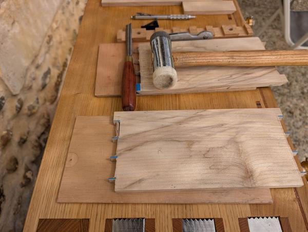 2025-09-10-08-chopping-tail-sockets_600.jpg