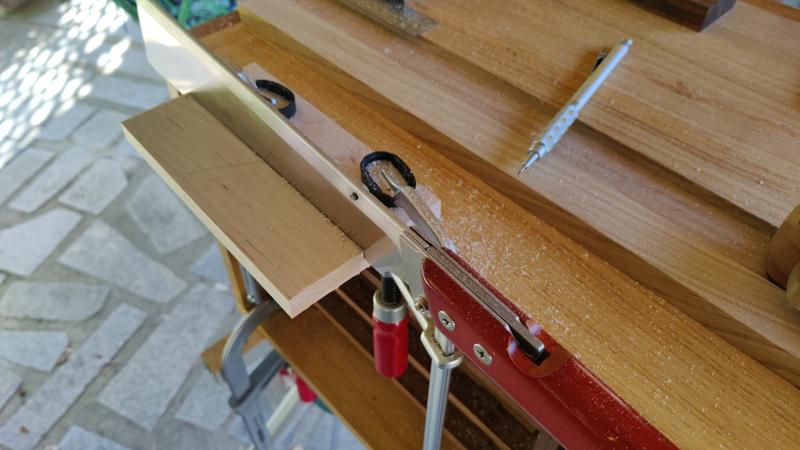 2024-09-17-05-chopping-maple_800.jpg