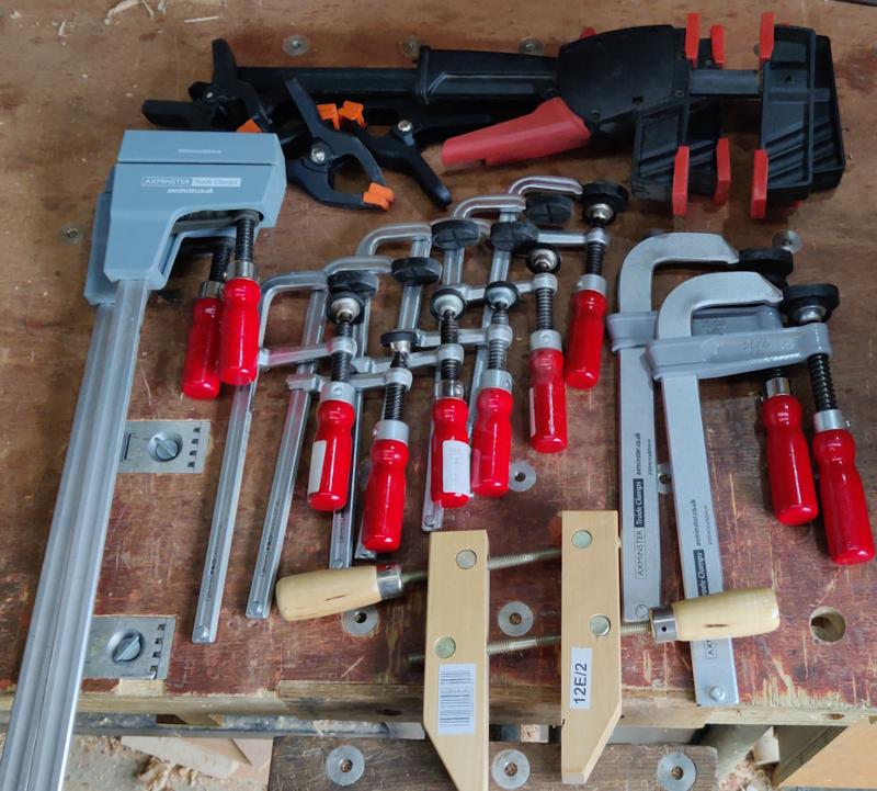 20240909_02_lots_of_clamps_800.jpg