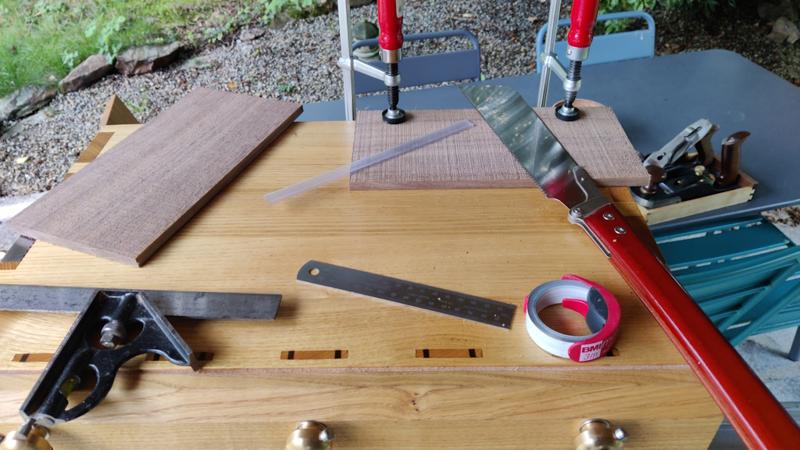 20240909_07_sawing_walnut_up_800.jpg
