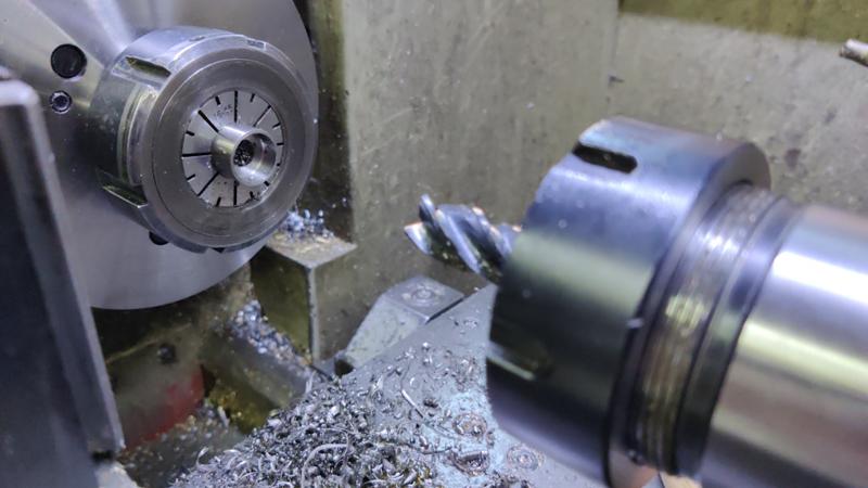 0603_handwheel_06_drilled_reamed_and_end_milled_800.jpg