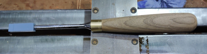 chisel_handles_fitted_800.jpg